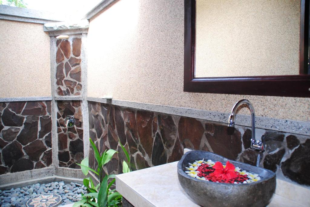 Oma In Pemuteran Bali - 9