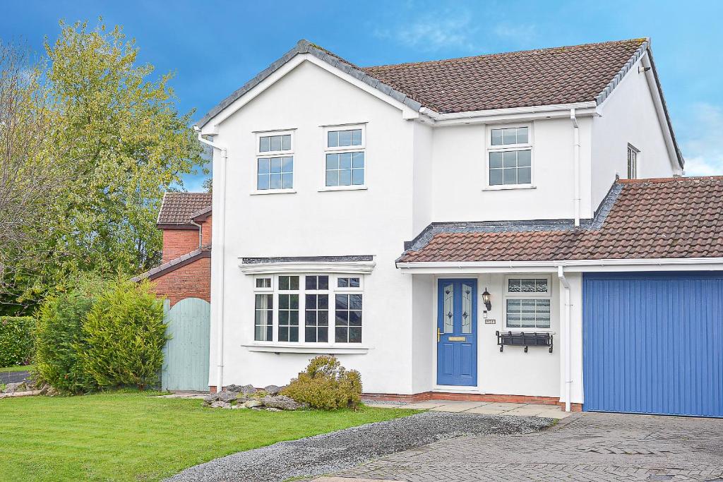 Huntsfield House, Bamber Bridge Updated 2024 Prices