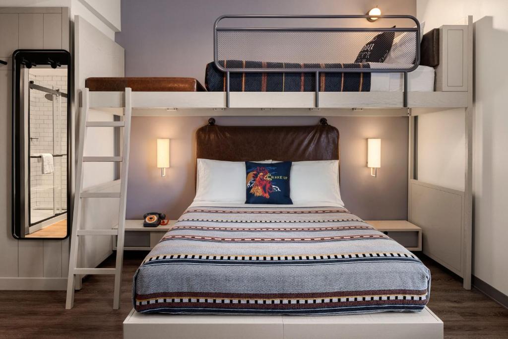 Moxy Omaha Downtown - Queen Kamer Met Twee Aparte Bedden