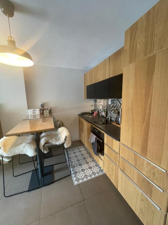 Kuchyň nebo kuchyňský kout v ubytování Verbier Apt 2 rooms