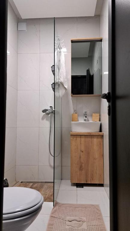 A bathroom at Studio Sweet Diamond