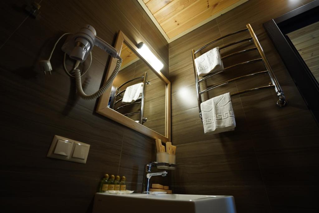 Hotel Ozero Vita - Deluxe Double Or Twin Room With Balcony
