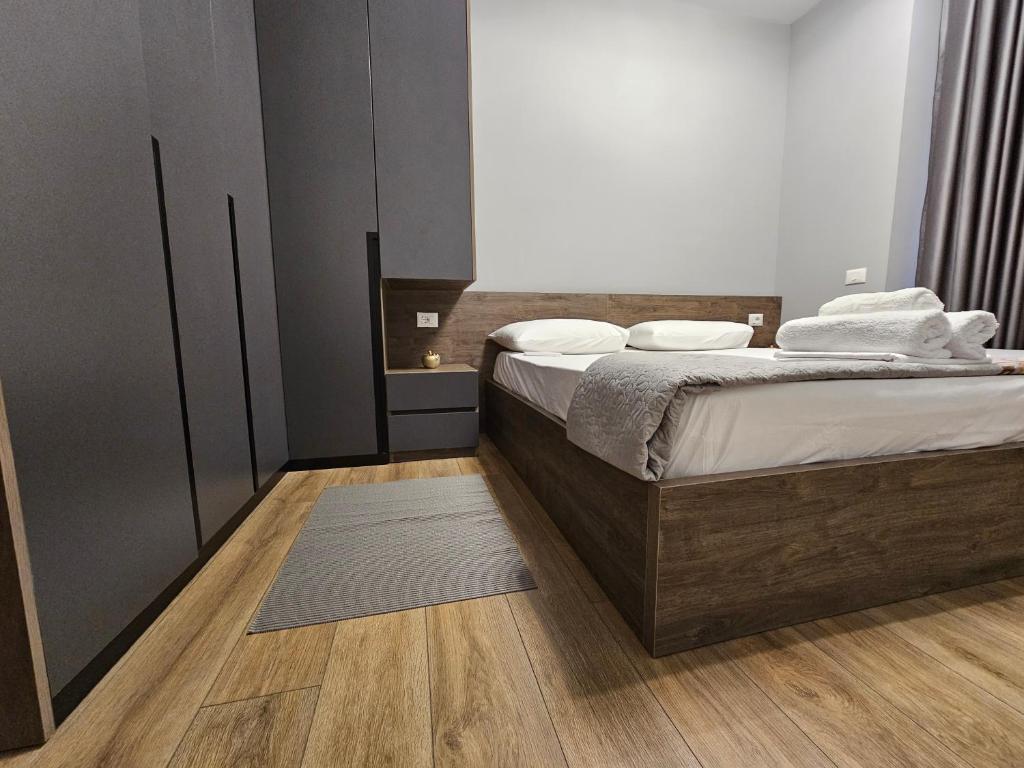 Tirana Apartment KDK - Image 7