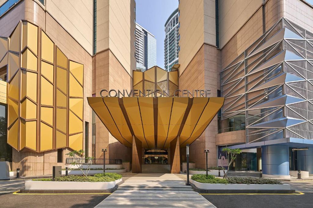 a view of the entrance to a building at Renaissance Kuala Lumpur Hotel & Convention Centre in Kuala Lumpur