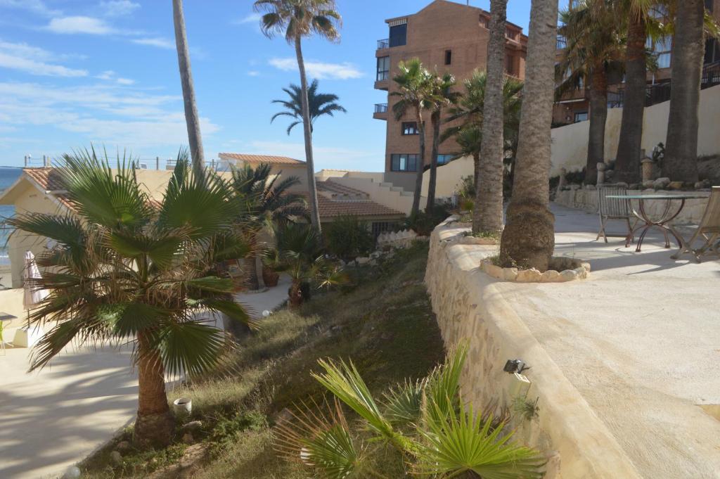 Fotografie z fotogalerie ubytování Excepcional Apartamento LOFT a pie de playa en CHALET ROQUETES v destinaci Alicante