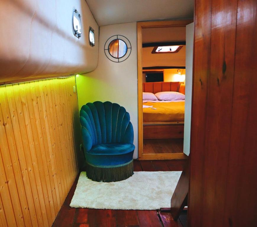 SLEEPBOAT LuxLife Yatch - 4