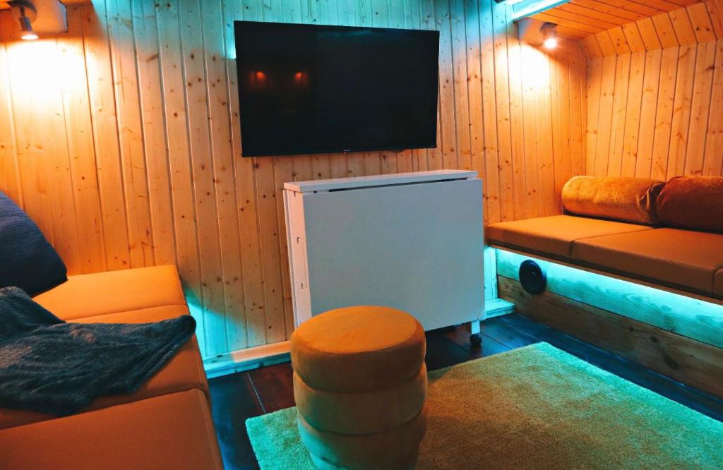 SLEEPBOAT LuxLife Yatch - 2