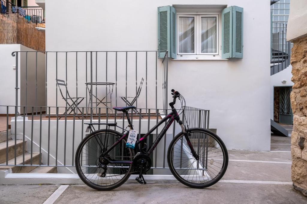 Central5 Boutique Apartments with Common Garden Next to Metro - 18