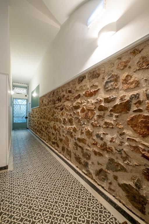 Central5 Boutique Apartments with Common Garden Next to Metro - 12