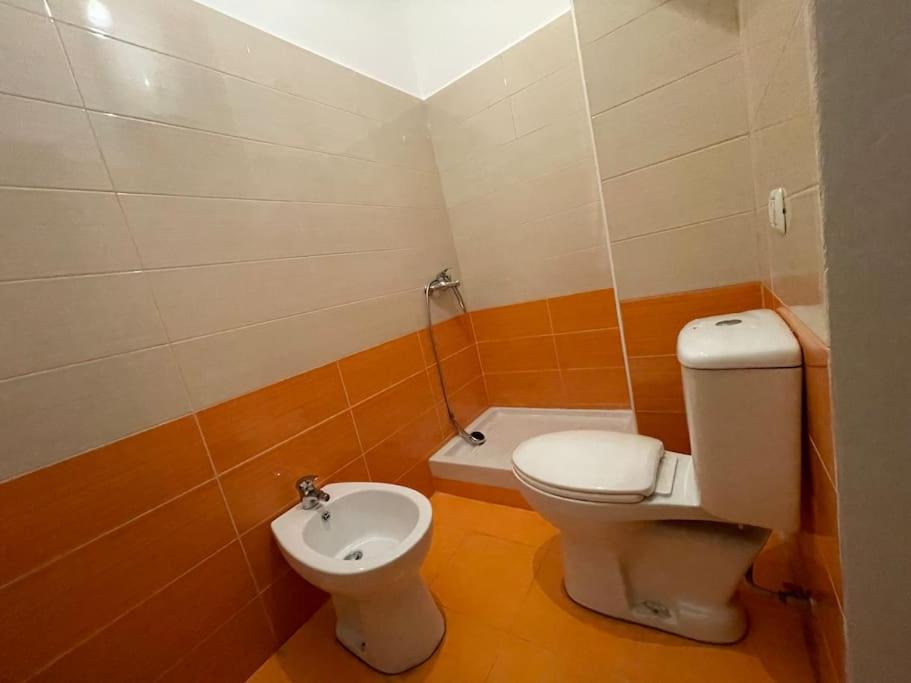 K&K - Newly Furnished Apartment (Super Central) - Image 3