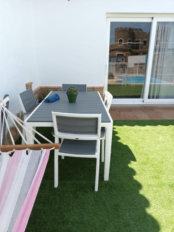 Vonkajšia záhrada v ubytovaní APARTAMENTO AMARÉ