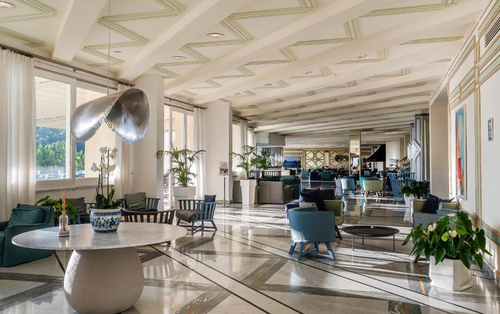 Posezení v ubytování Grand Hotel Vesuvio