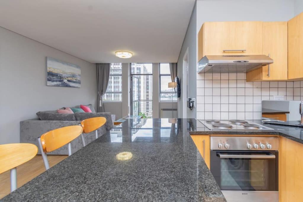 Enjoy City Views from Fountains Hotel, Kapstadt (aktualisierte Preise