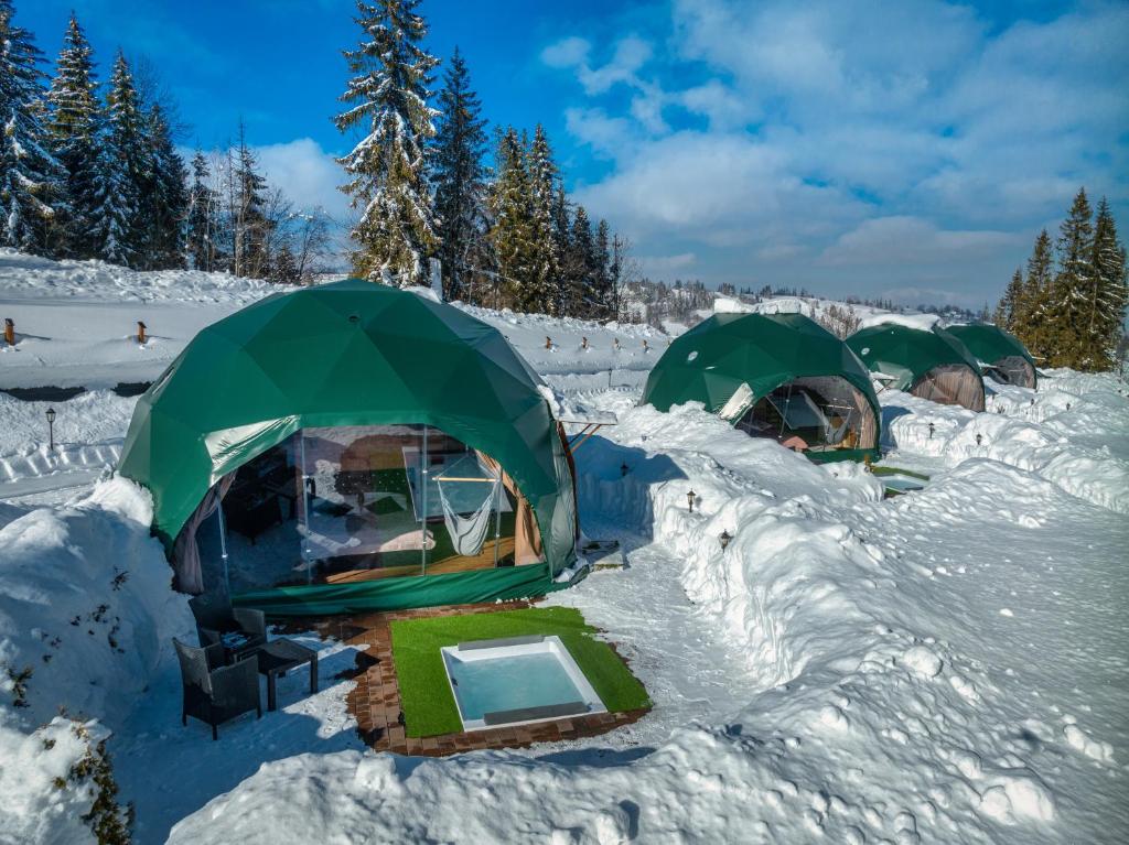 Peak Glamp & Jacuzzi v zime