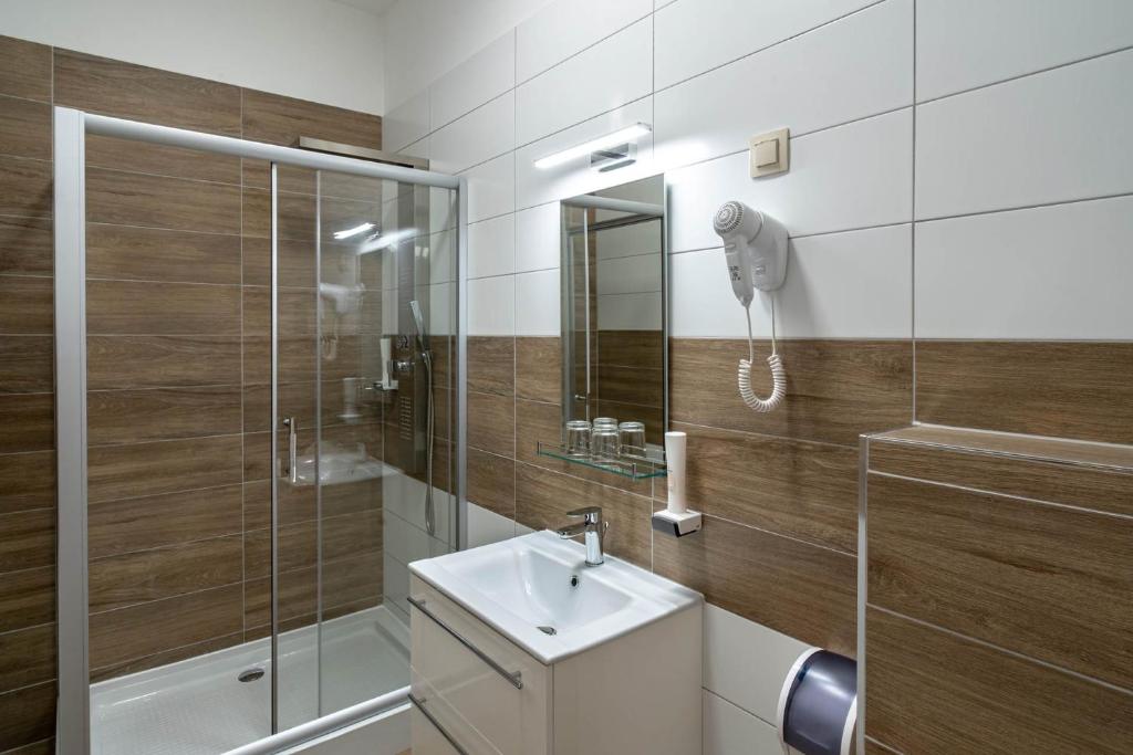 Koupelna v ubytování Inter Hotel