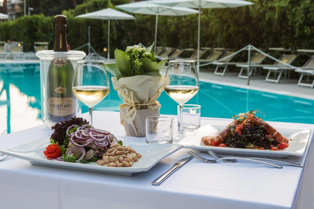 Italiana Hotels Florence - Resim 13