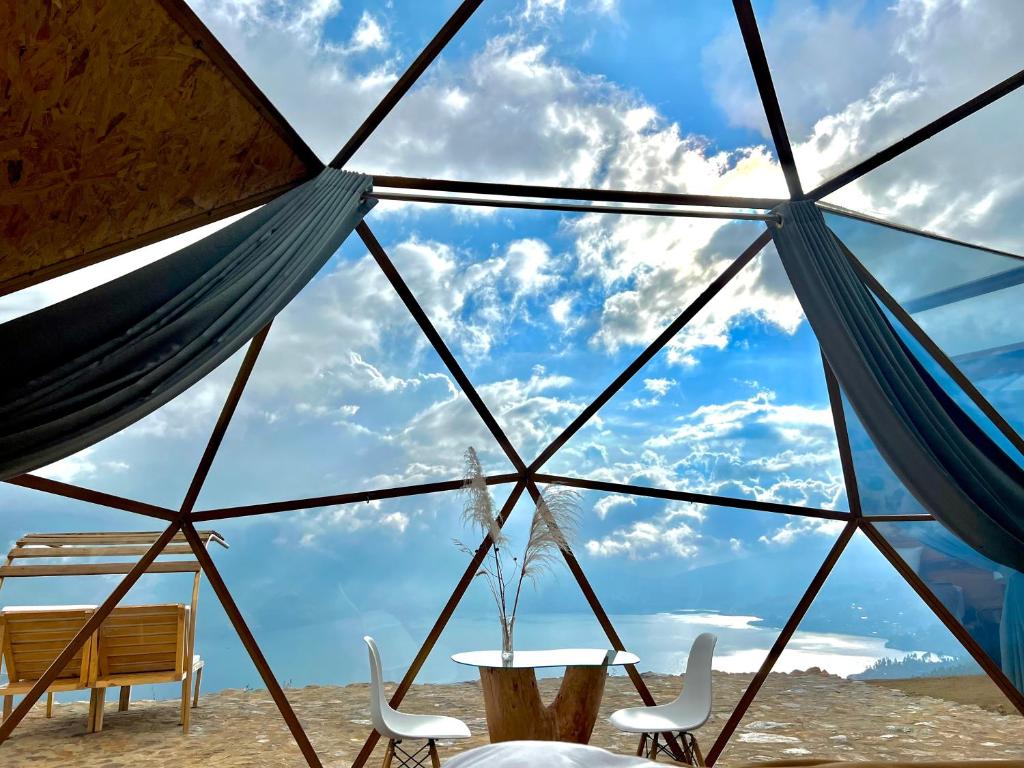 Příroda nedaleko luxury tent
