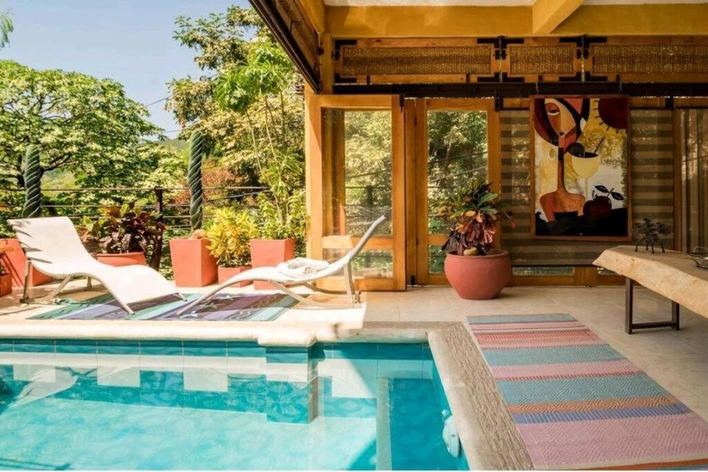 Πισίνα στο ή κοντά στο Caribbean House, W/Pool, 5 minutes to the beach