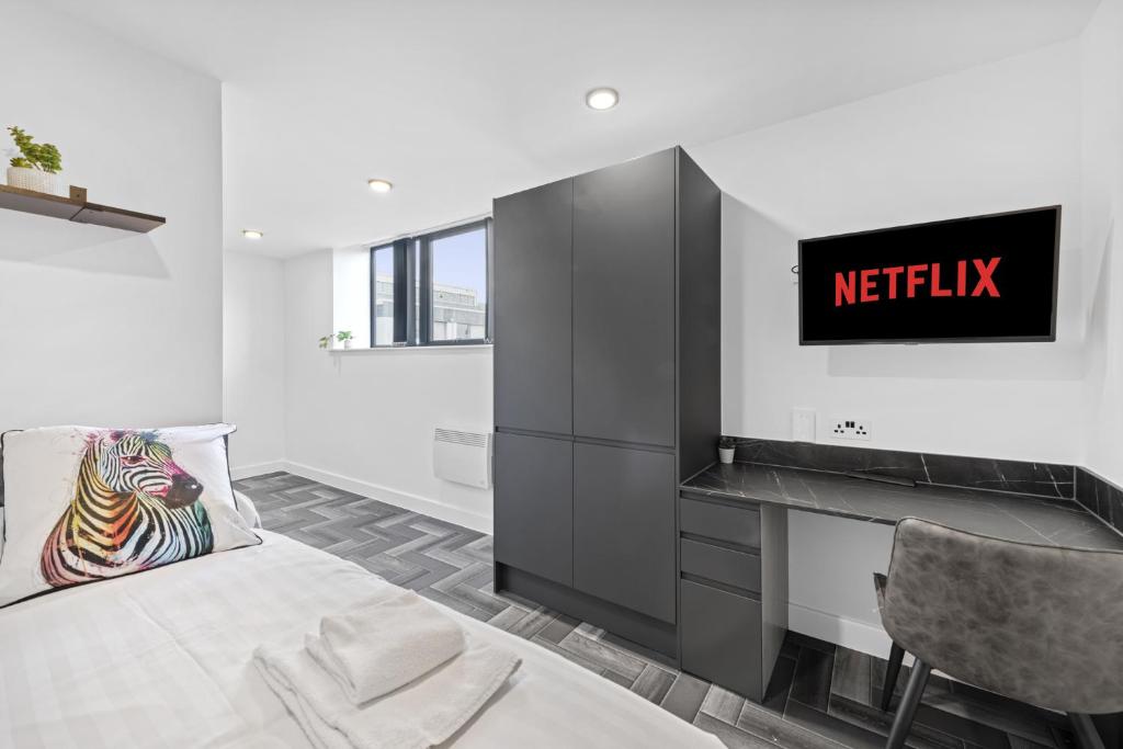 Graduation Studios, Beeston (updated prices 2024)