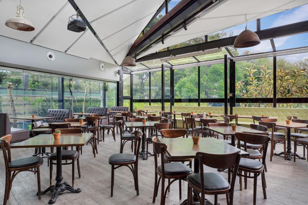 Native Rose Hotel - Resim 4