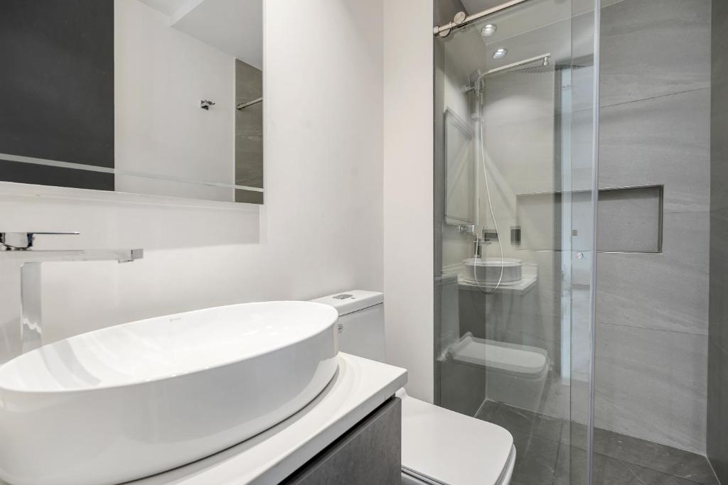 Koupelna v ubytování Apartamentos HOUSY Laureles
