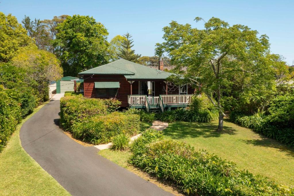 Campbell's Cottage by Experience Jervis Bay, Huskisson Updated 2024