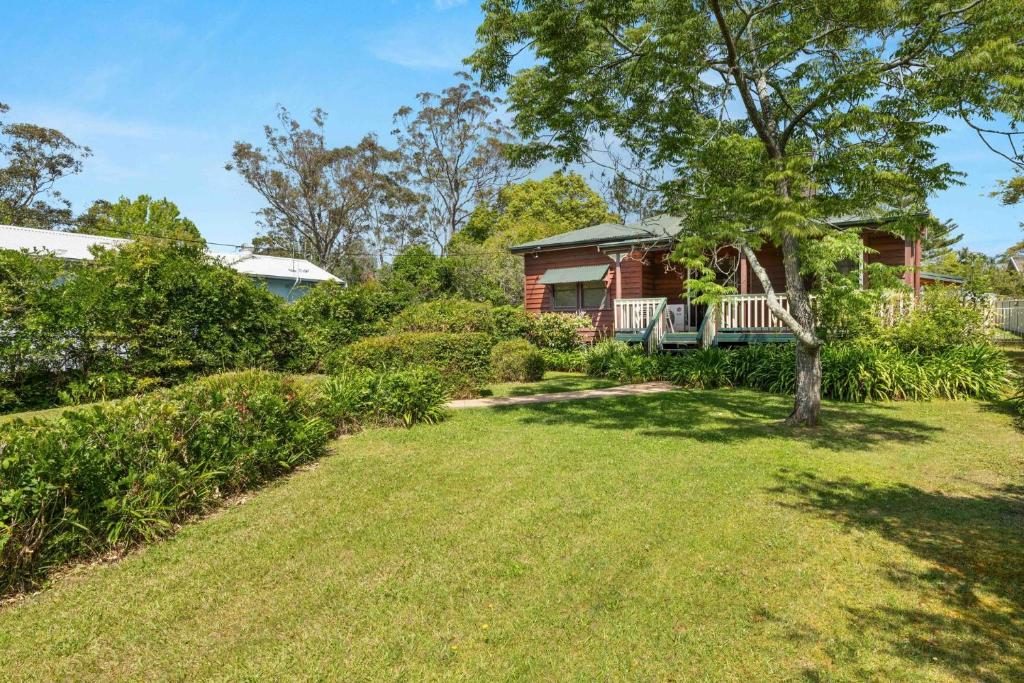 Zahrada ubytování Campbell's Cottage by Experience Jervis Bay