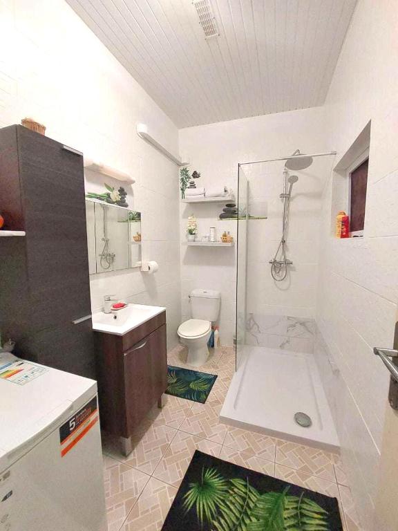 Bagno di Appartement La Source -Calme avec belle vue mer