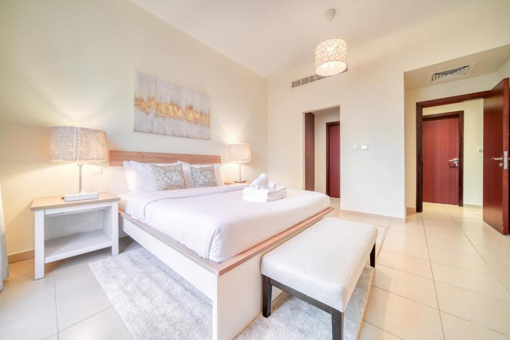 Postel nebo postele na pokoji v ubytování Rimal 1 - Jumeirah Beach Residence - Mint Stay