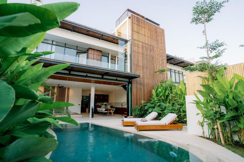 Hồ bơi trong/gần Aquamarine Villas by BREIG