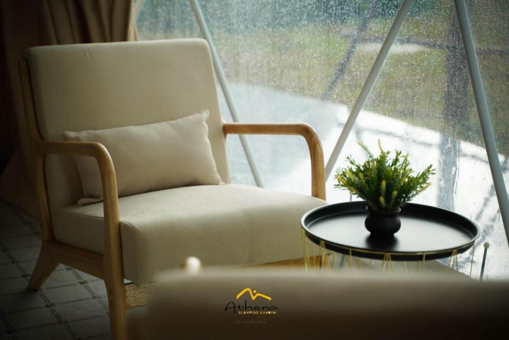 Posezení v ubytování Athena Glamping Khaoyai