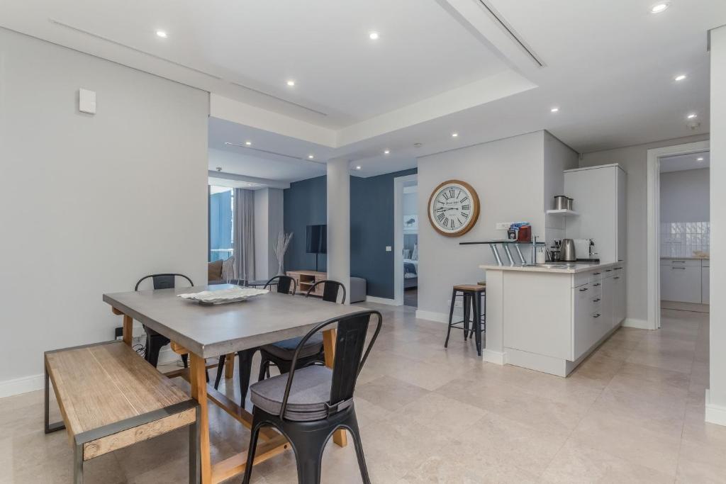 Mountain Marina Luxury Apartments - Premier 9 De Dos Dormitorios
