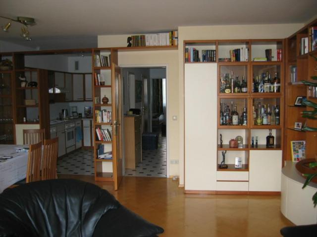 Knihovna v apartmánu