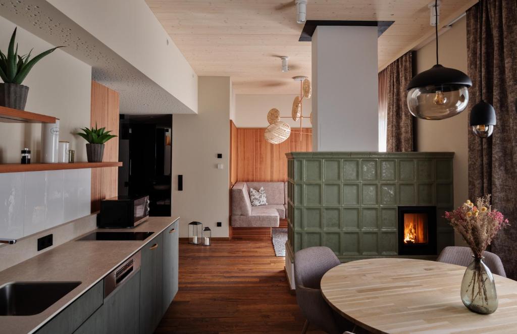 Kuchyň nebo kuchyňský kout v ubytování Hafnerhotel - Das Kachelofen-Wohlfühlhotel