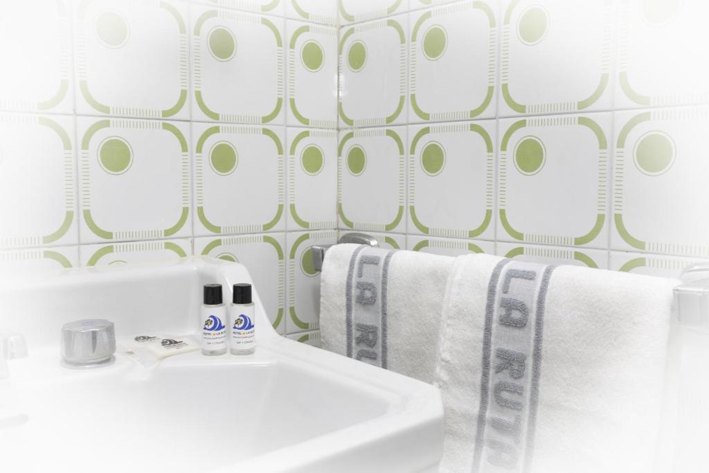 Hotel La Ruta - Twin Room