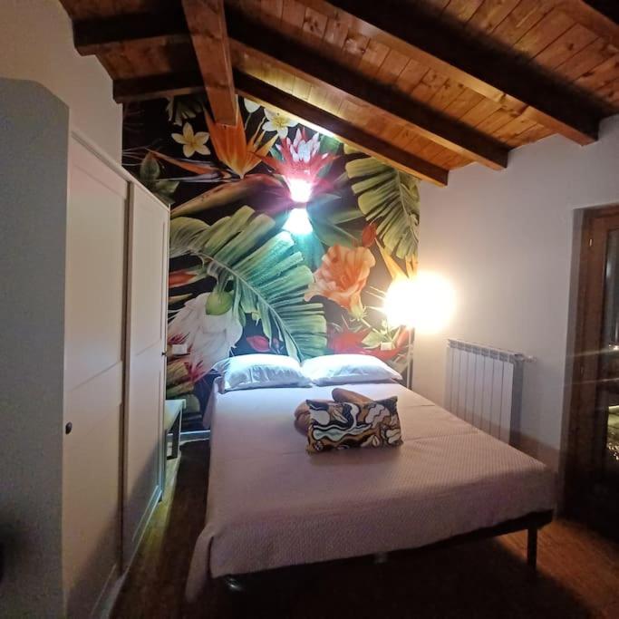 Postel nebo postele na pokoji v ubytování D e c a d e n c e -Wine calling!