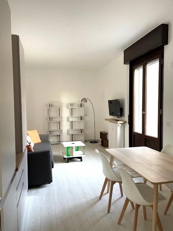 Milano Studio B