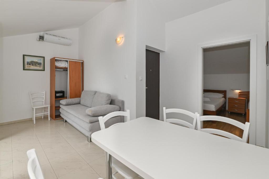 Posezení v ubytování Seagull Pool Apartments & Studios