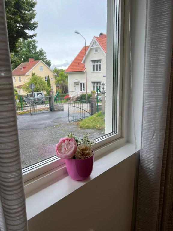 Fotografie z fotogalerie ubytování Lugnt och centralt läge v destinaci Borås