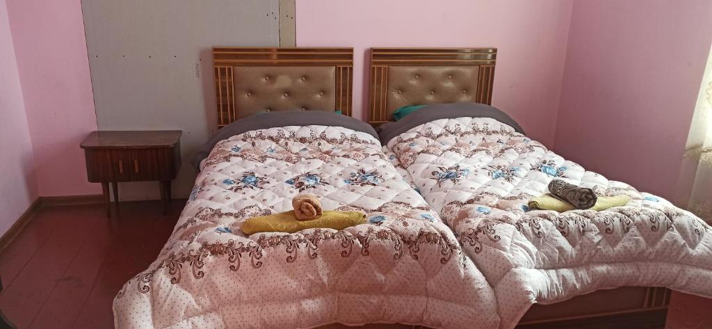 Postel nebo postele na pokoji v ubytování Cozy home