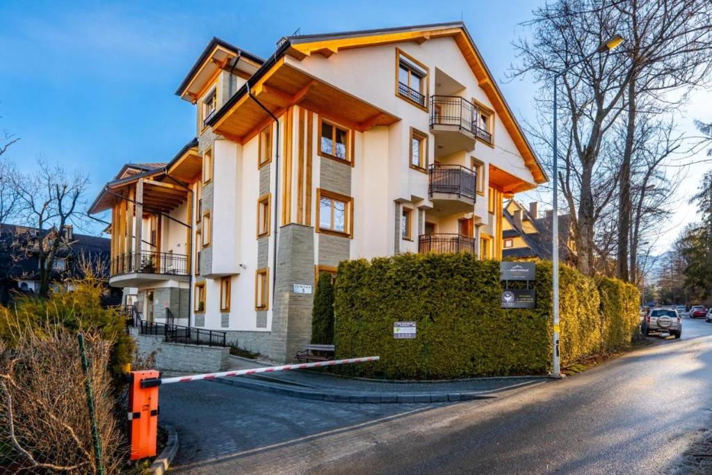 Budova, v ktorej sa apartmán nachádza