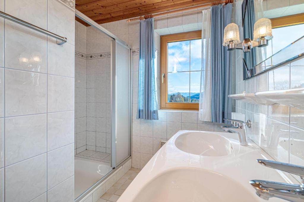 Koupelna v ubytování Appartements Spitzegel