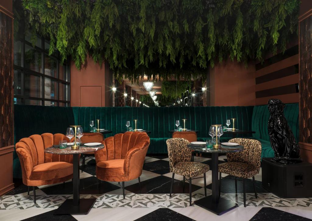 Posezení v ubytování NYX Esperia Palace Hotel Athens by Leonardo Hotels