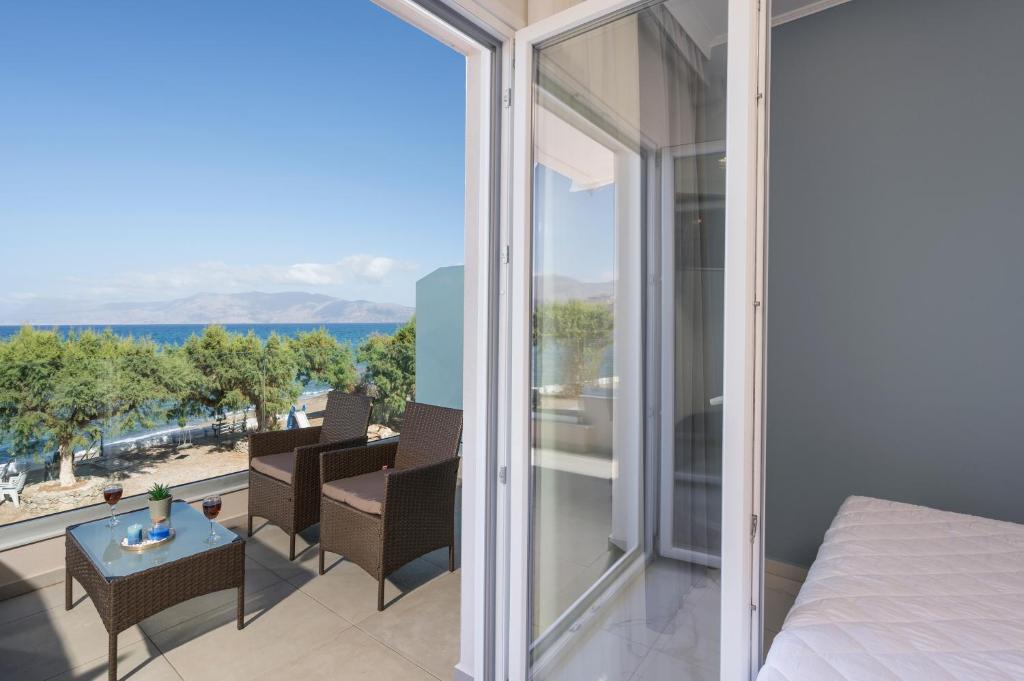 Alexia Seaview Apartments - 11