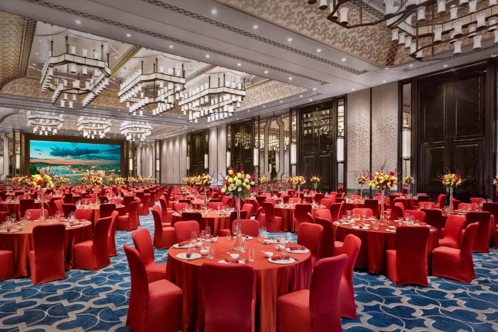 TV a/nebo společenská místnost v ubytování The Ritz-Carlton, Guangzhou