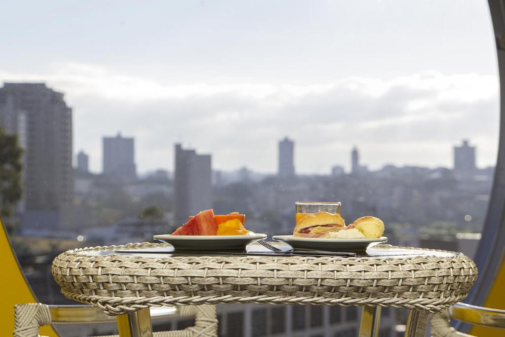  JP Palace Hotel