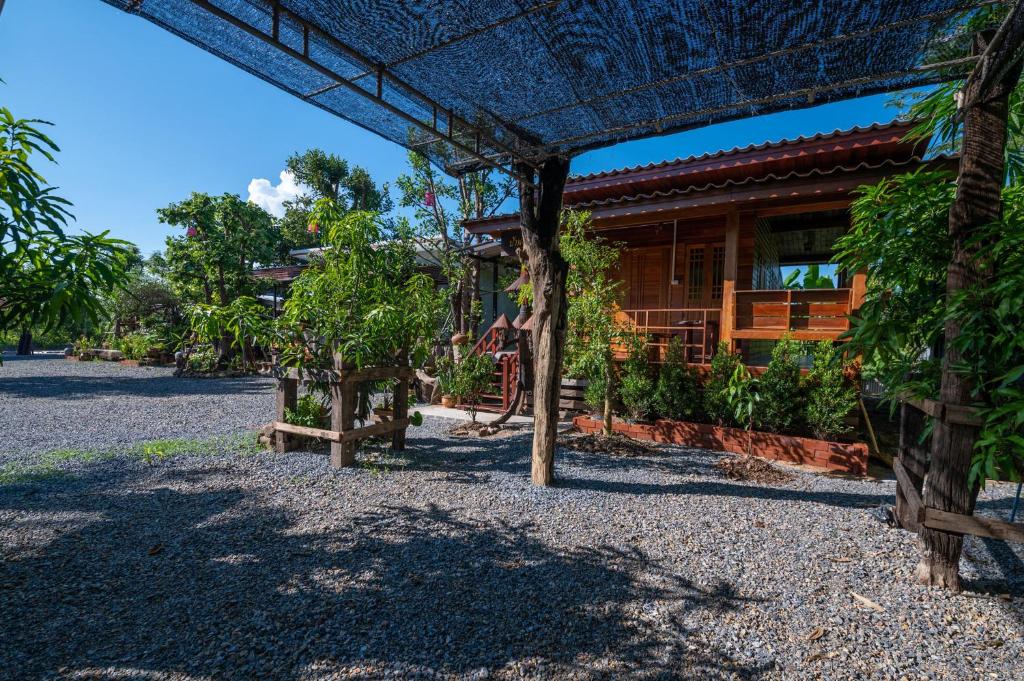 Zahrada ubytování Suk Sabai Homestay