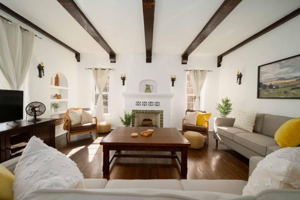 Charming 3BR Home near SoFi Stadium LAX, Inglewood (updated prices 2024)