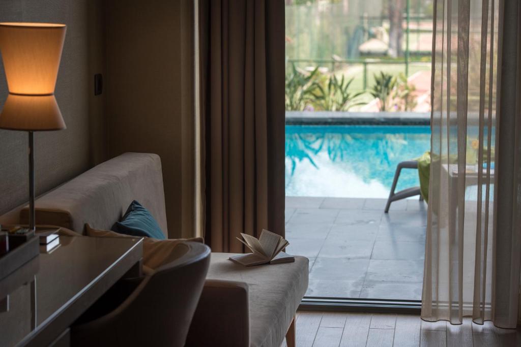 Megasaray Club Belek - Standard Swim Up Room
