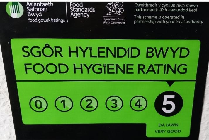 Certifikát, hodnocení, plakát nebo jiný dokument vystavený v ubytování Ty Castell Guest House